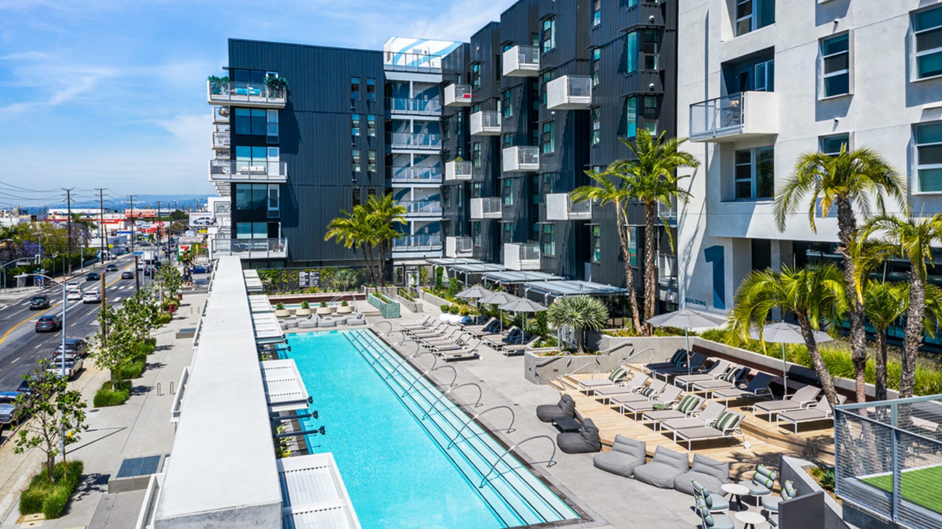 hollywood resort landscaping services